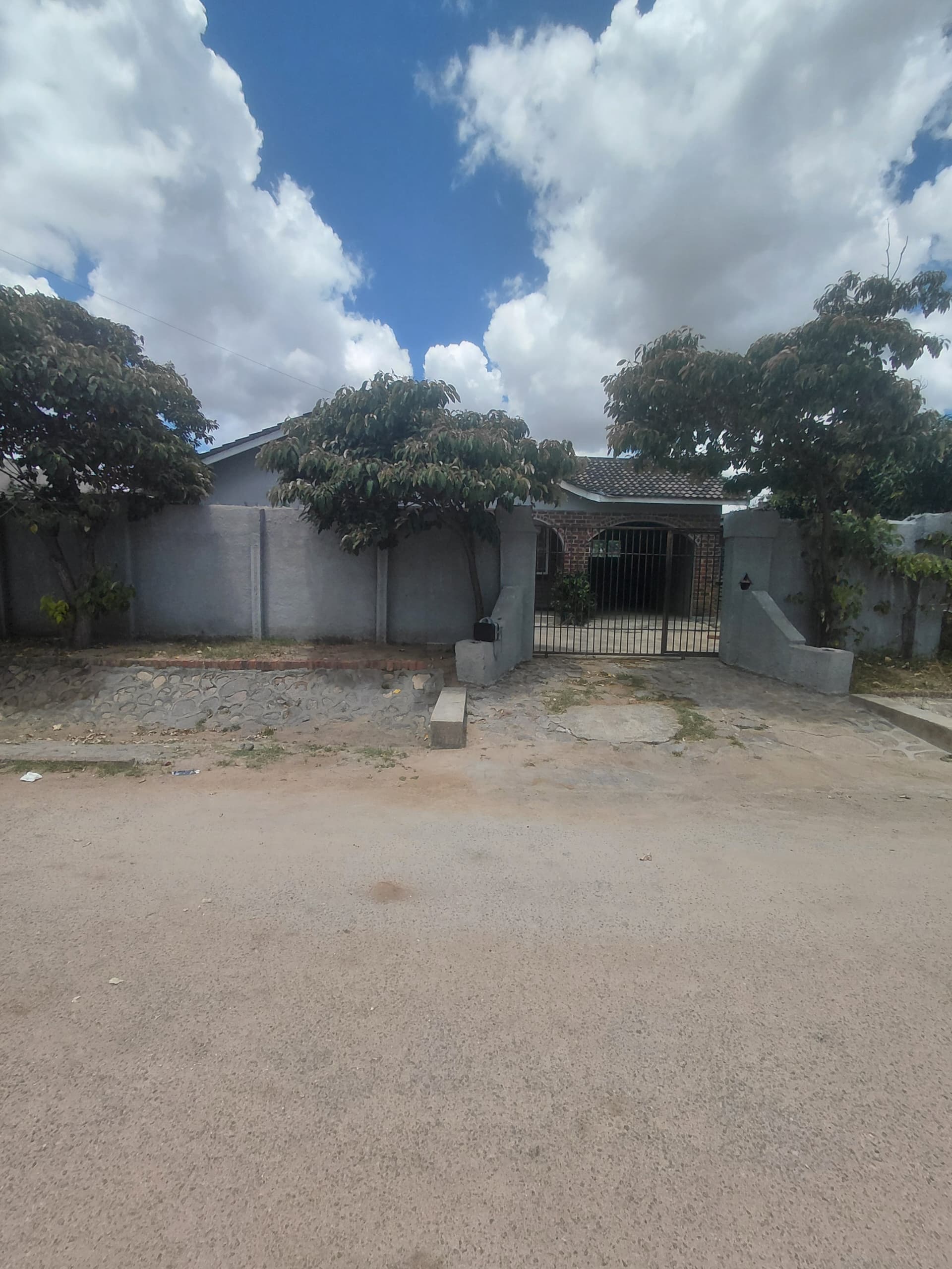 WATERFALLS PROSPECT HOUSE FOR SALE