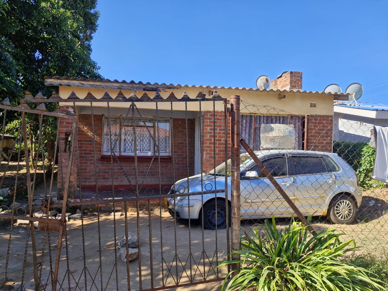 TAFARA HOUSE FOR SALE